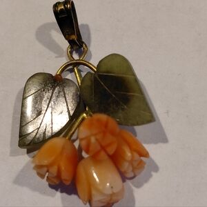 Vintage Swoboda Possible Floral Pendant